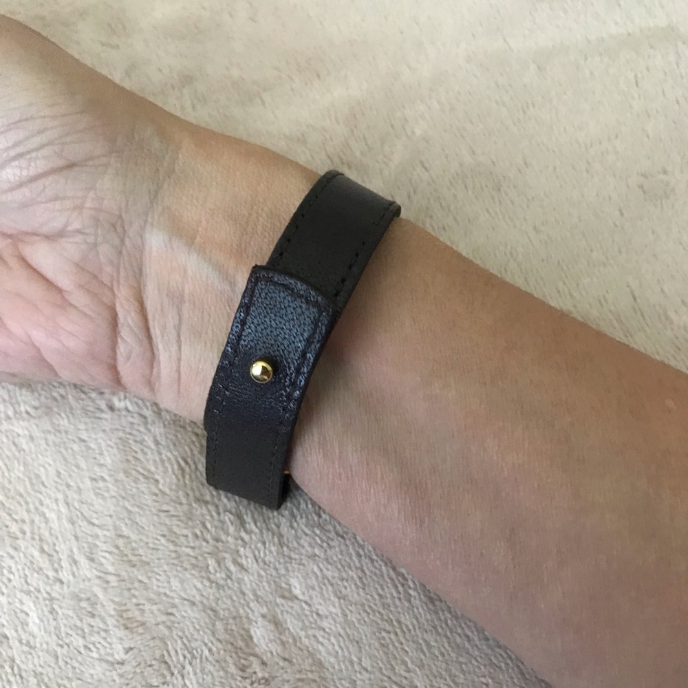 Bracelets - Picture 4 of 7